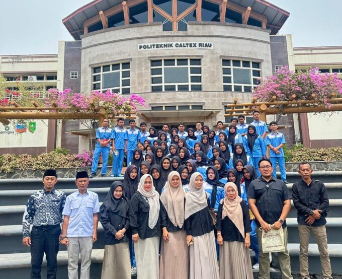 Siswa SMK N 1 Gunung Sahilan Kunjungi Politeknik Caltex Riau, Bekali Diri Menuju Dunia Kerja dan Perguruan Tinggi