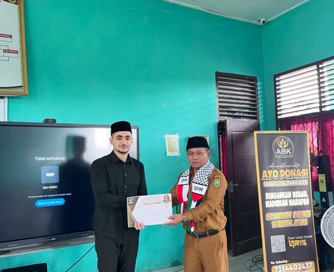USTADZ GANTENG DARI PALESTINA
